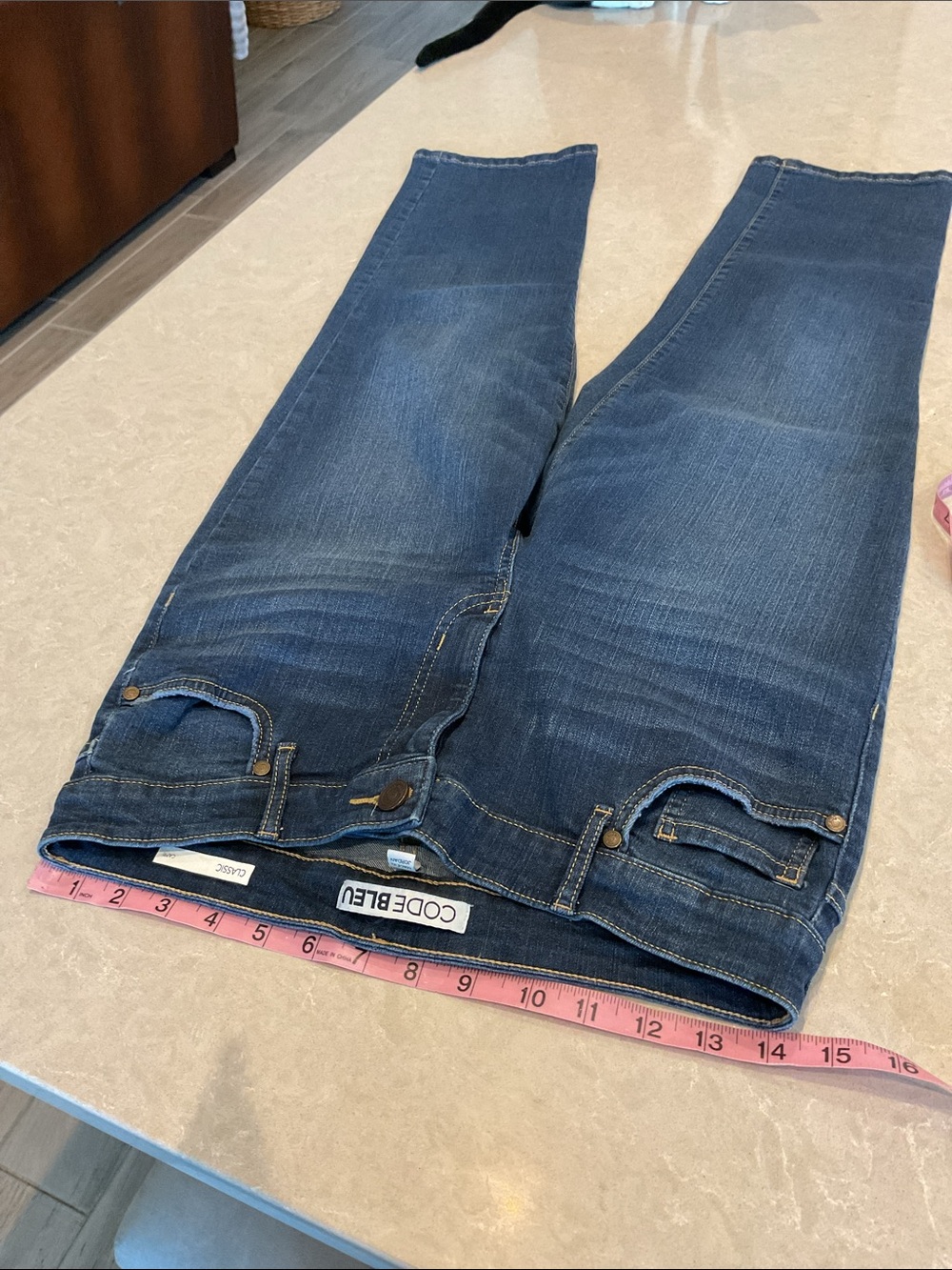 Code Bleu Capris - Picture 3 of 15